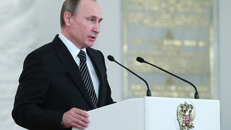 Владимир Путин в&nbsp;Кремле на&nbsp;церемонии вручения государственных наград военнослужащим и специалистам военно-промышленного комплекса, отличившимся в&nbsp;ходе выполнения специальных задач в&nbsp;Сирии