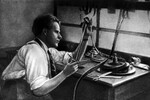 Сергей Эйзенштейн за монтажным столом, 1925 год