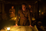 <b>«1917» (2019)</b>
<br><br>
Уникальная в визуальном плане военная драма о Первой мировой, снятая как бы одним кадром.