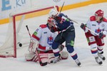 Очередная шайба заброшена в ворота ХК ЦСКА