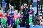 Певец Шура (Александр Медведев) выступает на фестивале VK Fest 2025 в Москве, 20 июля 2025 года
