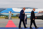 Президент РФ Владимир Путин и президент США Дональд Трамп во время встречи на военной базе Эльмендорф - Ричардсон на Аляске, 15 августа 2025 года
