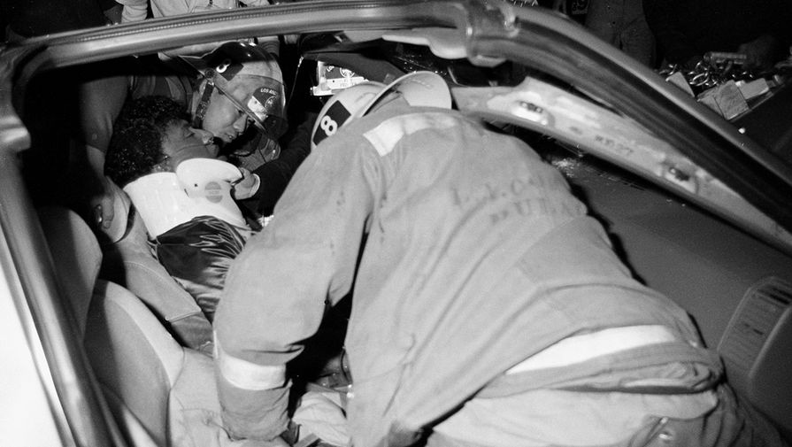 Последствия автомобильной аварии в&nbsp;которой пострадал Литл Ричард, 1955 год