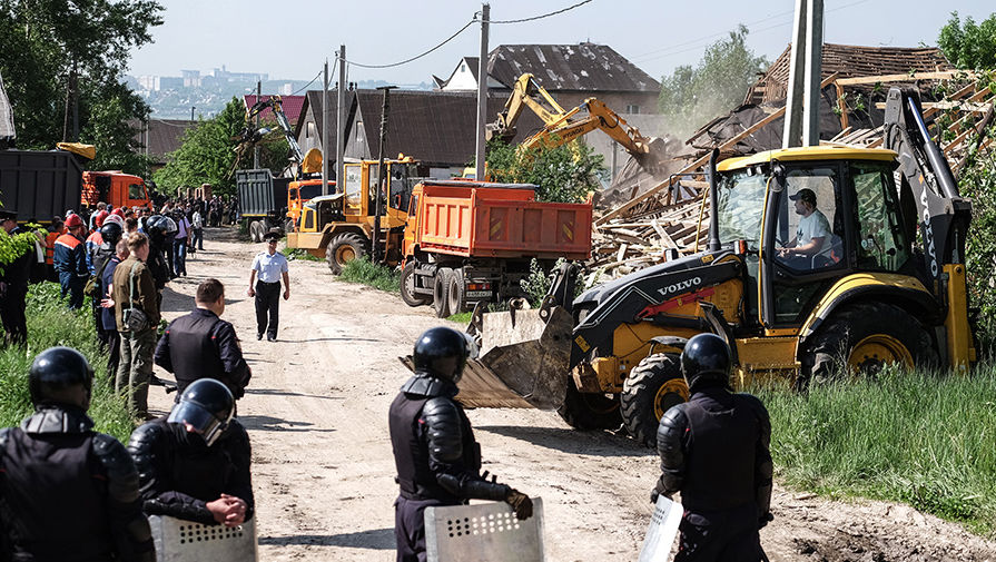 Снос незаконно установленных построек в&nbsp;поселке Плеханово в&nbsp;Тульской области
