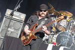 Основатель Motorhead Лемми Килмистер во время выступления на фестивале в Оклахоме, 2012 год