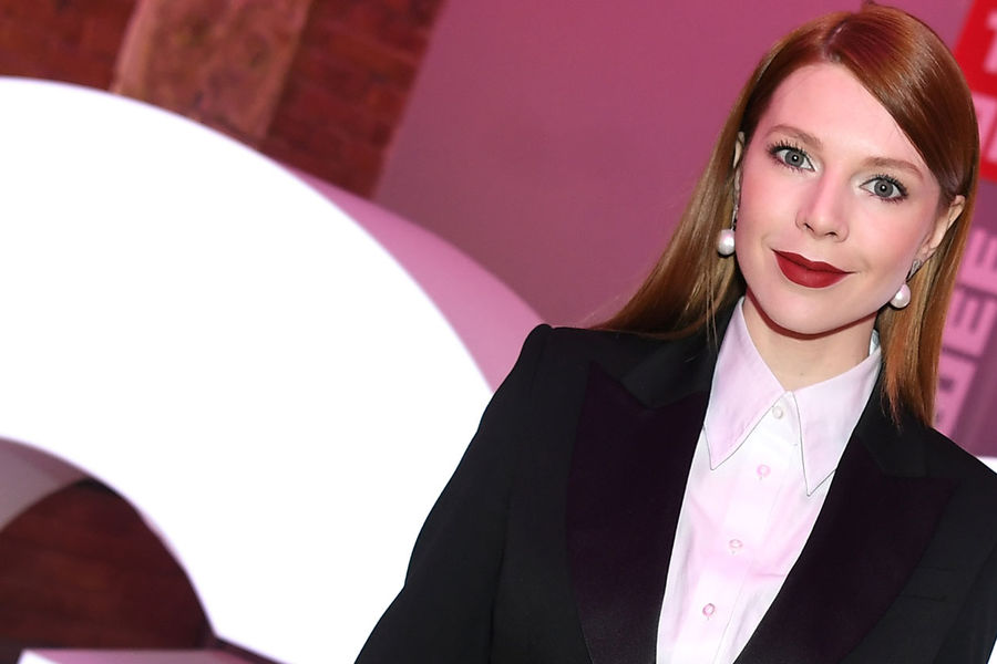 Певица Наталья Подольская перед&nbsp;началом церемонии вручения премии GQ Super Women в&nbsp;Москве, 2&nbsp;апреля 2021&nbsp;года