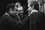 Режиссер Эльдар Рязанов и артисты театра и кино Олег Валерианович Басилашвили и Андрей Васильевич Мягков (справа налево) во время съемок фильма «Служебный роман», 1977 год 