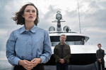 <b>«Девушка из каюты № 10» (The Woman in Cabin 10), реж. Саймон Стоун</b>
<br><br>
<b>Где и когда смотреть:</b> на Netflix — с 10 октября
<br><br>
Психологический триллер с Кирой Найтли в роли журналистки на роскошном круизном лайнере, которая убеждена, что видела, как за борт кто-то упал, хотя все пассажиры и члены экипажа на месте.
