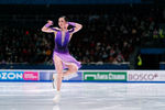 Камила Валиева выступает в короткой программе на чемпионате России — 2022