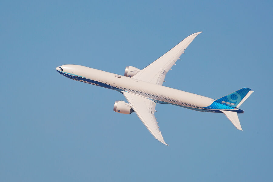 Boeing 777-9 на&nbsp;Международном авиационно-космическом салоне Dubai Airshow-2023 в&nbsp;Дубае
