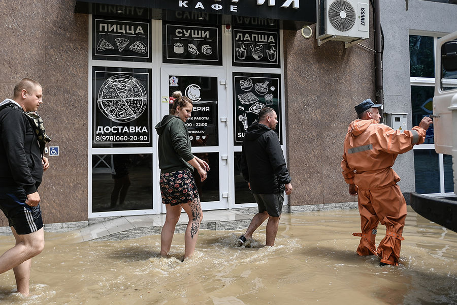 Последствия подтопления в&nbsp;Керчи, 17&nbsp;июня 2021&nbsp;год