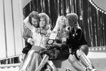 Группа ABBA празднует победу на конкурсе песни «Евровидение», 1974 год