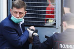 Губернатор Хабаровского края Сергей Фургал перед избранием меры пресечения в Басманном суде, 10 июля 2020 года