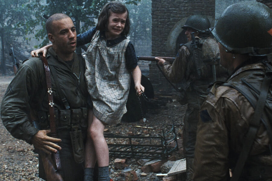 Кадр из&nbsp;фильма «Спасти рядового Райана» (1998)