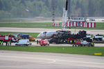 На месте крушения самолета Sukhoi Superjet 100, следовавшего рейсом «Аэрофлота» SU1492 из Москвы в Мурманск, в аэропорту Шереметьево, 6 мая 2019 года
