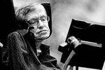 <b>Стивен Хокинг (8 января 1942 – 14 марта 2018).</b> Английский физик-теоретик, космолог, писатель, директор по научной работе Центра теоретической космологии Кембриджского университета