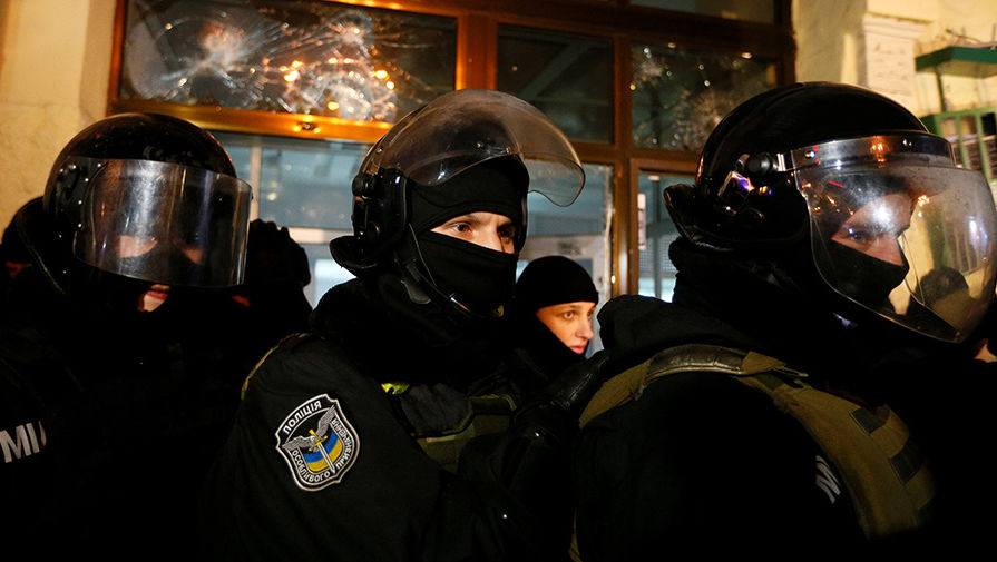 Во время беспорядков в центре Киева в годовщину «майдана»