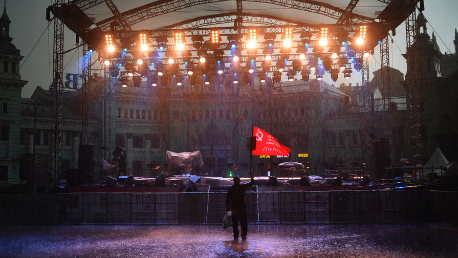 Во время сильного дождя в&nbsp;Москве, 9 мая 2019 года