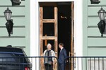 Музыкант, продюсер Стас Намин у входа в Дом союзов в Москве, 3 сентября 2022 года
