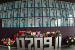 Мемориальная стена в память о членах хоккейного клуба «Локомотив»