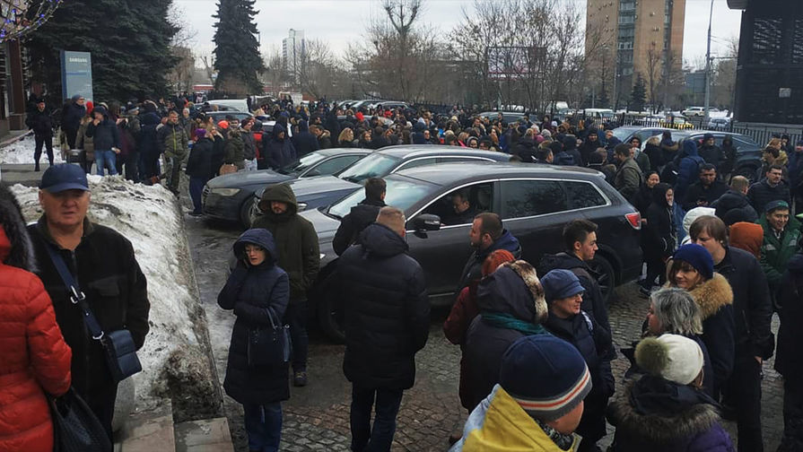 Эвакуация ТЦ «Варшавская плаза» в Москве, 5 февраля 2019 года