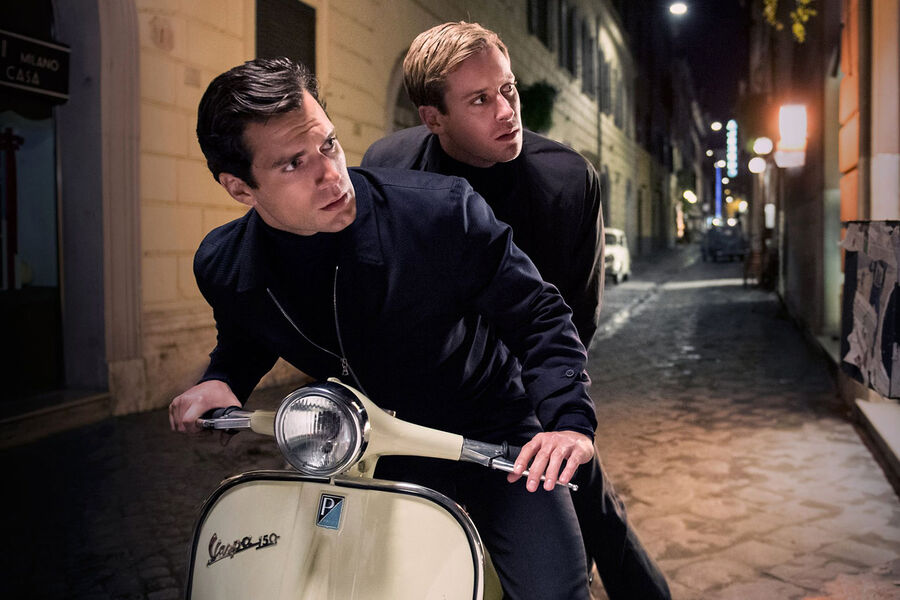 Генри Кавилл и Арми Хаммер в&nbsp;кадре из&nbsp;фильма &laquo;Агенты А.Н.К.Л.&raquo; (2015)