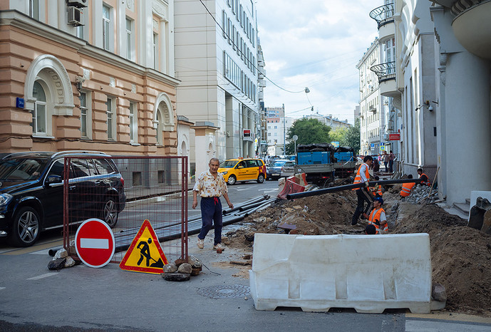 Перекресток Ермолаевского переулка и Малой Бронной улицы