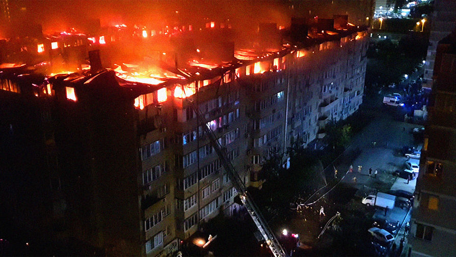 На&nbsp;месте пожара в&nbsp;многоквартирном жилом доме в&nbsp;Краснодаре, 13 сентября 2020 года