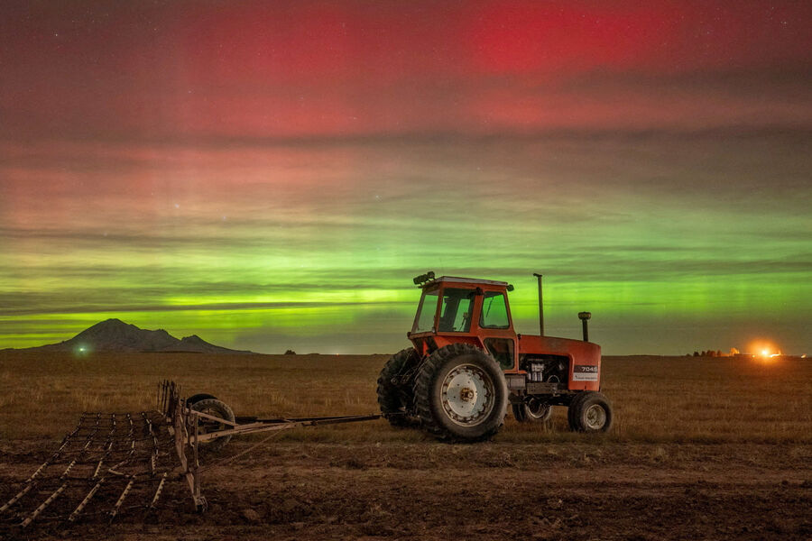 Северное сияние в&nbsp;Стерджисе, Южная Дакота, США, 12&nbsp;ноября 2025&nbsp;года