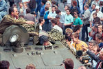 На Манежной площади 19 августа 1991 года