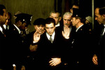 <b>«Крестный отец 2» (1974)</b>
<br><br>
Зрители ждали продолжения, и спустя два года вышла вторая часть саги, которая принесла режиссеру еще три «Оскара». А вот презентованная в 1990 году третья часть «Крестного отца» стала – по мнению профессиональных критиков – самым слабым фильмом трилогии и была «удостоена» лишь двух антипремий «Золотая малина» (обе за игру дочери режиссера Софии Копполы).