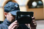 Инспектор ГКУ «Администратор московского парковочного пространства» во время работы