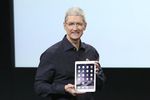 Тим Кук на презентации новых планшетов iPad Air 2 и iPad mini 3