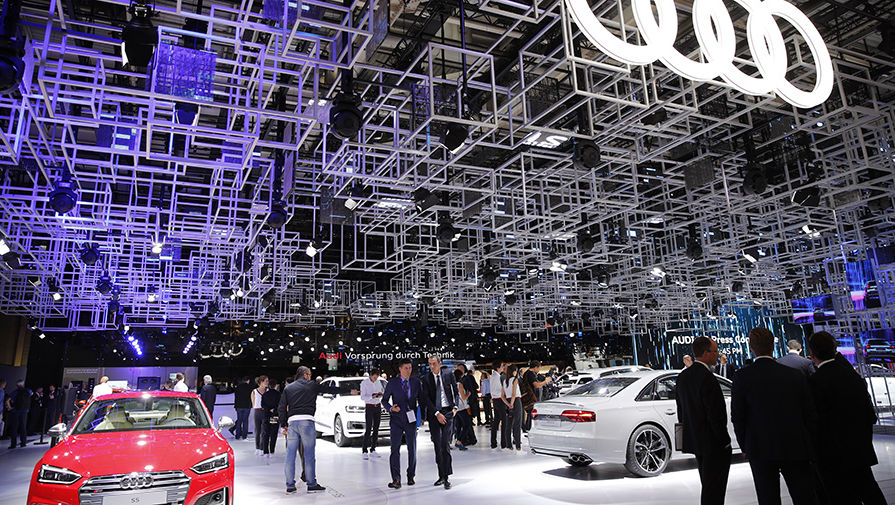 Стенд компании Audi на Парижском автосалоне