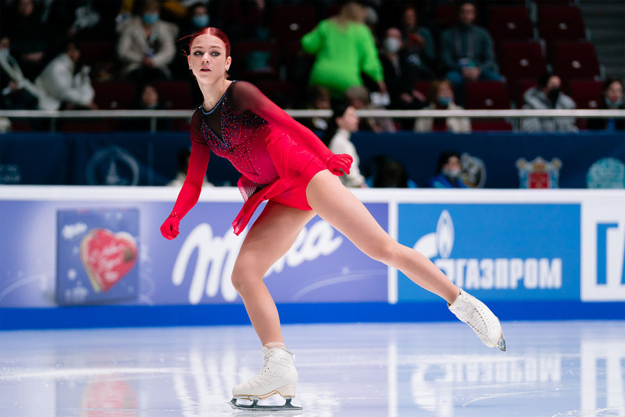 Александра Трусова на&nbsp;разминке перед&nbsp;короткой программой на&nbsp;чемпионате России &mdash; 2022