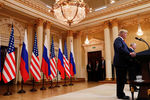 Президент США Дональд Трамп и президент России Владимир Путин во время пресс-конференции по итогам встречи в Хельсинки, 16 июля 2018 года
