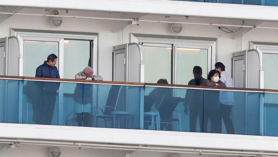 Ситуация у&nbsp;круизного лайнера Diamond Princess, находящегося на&nbsp;карантине около&nbsp;японского города Иокогама, 7 февраля 2020 года