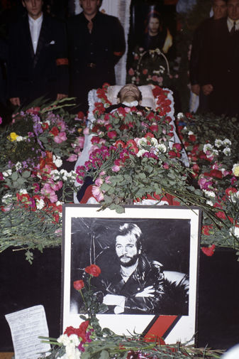 Прощание с артистом, 1991 год