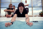 Группа Foo Fighters, 1998 год
