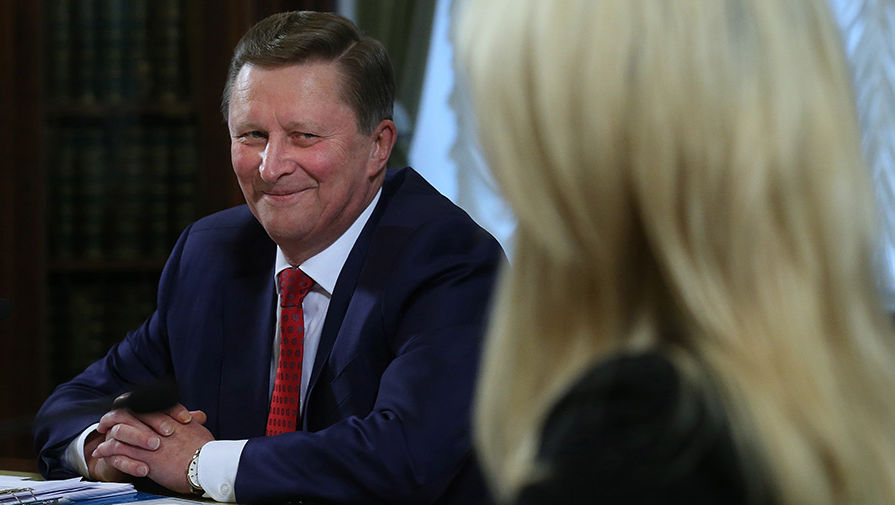 Глава администрации президента РФ Сергей Иванов и Памела Андерсон