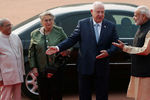 Премьер-министр Индии Нарендра Моди (слева), жена президента Израиля Нехама Ривлин, президент Израиля Реувен Ривлин и бывший президент Индии Пранаб Кумар Мукерджи, 2016 год