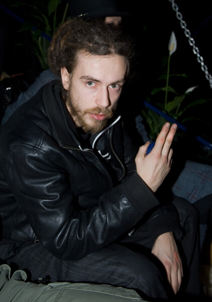 В&nbsp;2008 году Децл выпустил альбом “MosVegas 2012”, в&nbsp;записи которого участвовали Смоки Мо, Dj Nik One, Кнара, Gunmakaz и другие. В&nbsp;том же году вышел альбом Толмацкого “Poetry Nights”, записанный совместно с&nbsp;рэп-группой F.Y.P.M