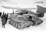 Антарктида. Поселок Мирный. На снимке: встреча зимовщиков, вернувшихся с научной станции «Пионерская», 1957 год
