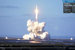 Во время запуска ракеты-носителя Falcon Heavy компании Илона Маска SpaceX с мыса Канаверал во Флориде, 6 февраля 2018 года
