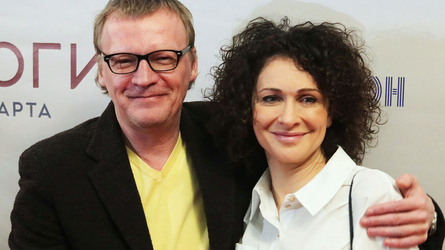 Актеры Алексей Серебряков и Ксения Раппопорт на премьере фильма Сергея Ливнева «Ван Гоги», 2019 год
