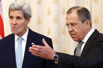 Госсекретарь США Джон Керри и министр иностранных дел России Сергей Лавров во время встречи в особняке МИД Российской Федерации