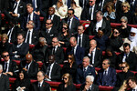 Британский принц Уильям, канцлер Германии Олаф Шольц и король Иордании Абдалла на церемонии прощания с папой Римским Франциском на площади Святого Петра в Ватикане, 26 апреля 2025 года