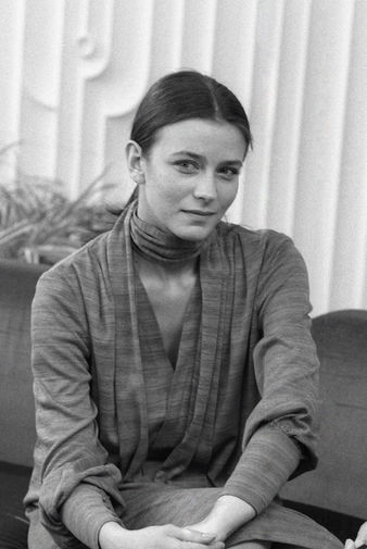 Актриса Елена Сафонова