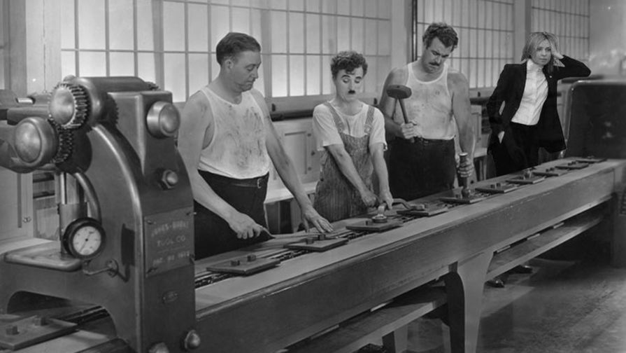 Наталья Поклонская в сцене из фильма «Новые времена» (1936)