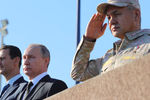 Президент Сирии Башар Асад, президент России Владимир Путин и министр обороны России Сергей Шойгу на российской авиабазе «Хмеймим», 11 декабря 2017 года
